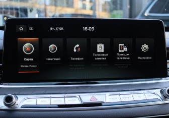 Подержанный автомобиль Kia K900 2019 года (26 фото)