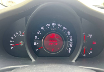 Подержанный автомобиль Kia Sportage 2011 года (13 фото)