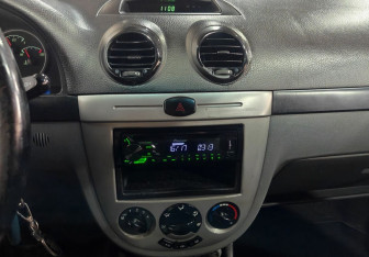 Подержанный автомобиль Chevrolet Lacetti Wagon 2007 года (14 фото)