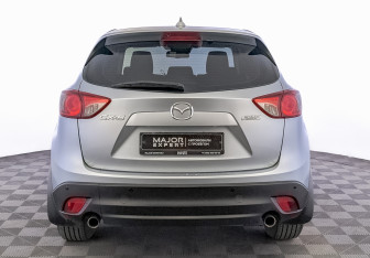 Подержанный автомобиль Mazda CX-5 2016 года (6 фото)