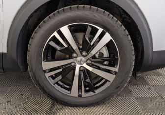 Подержанный автомобиль Peugeot 5008 Suv 2021 года (12 фото)