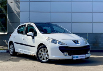 Подержанный автомобиль Peugeot 207 Hatchback 2009 года (3 фото)