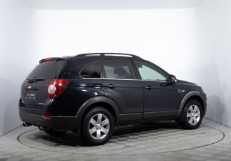 Подержанный автомобиль Chevrolet Captiva 2012 года (5 фото)