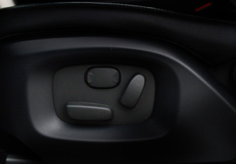 Подержанный автомобиль Land Rover Range Rover 2014 года (18 фото)