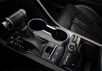 Подержанный автомобиль Kia K5 2021 года (21 фото)