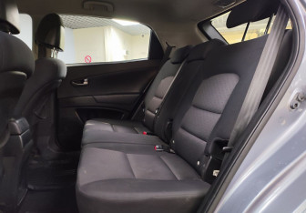 Подержанный автомобиль SsangYong Actyon 2011 года (11 фото)
