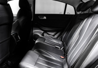 Подержанный автомобиль Omoda S5 2023 года (14 фото)