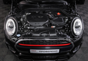 Подержанный автомобиль MINI Hatch 2016 года (9 фото)