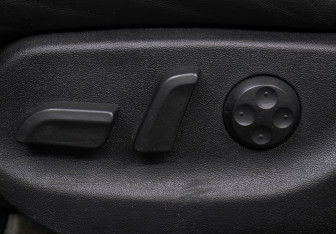 Подержанный автомобиль Audi A4 Sedan 2005 года (18 фото)