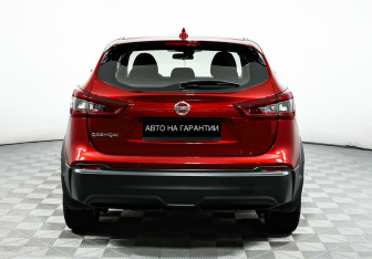 Подержанный автомобиль Nissan Qashqai 2020 года (6 фото)