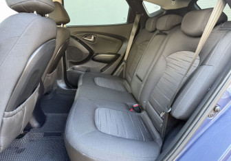 Подержанный автомобиль Hyundai ix35 2014 года (11 фото)