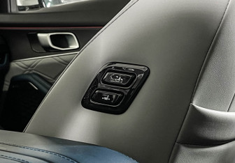 Подержанный автомобиль Changan UNI-K 2023 года (21 фото)