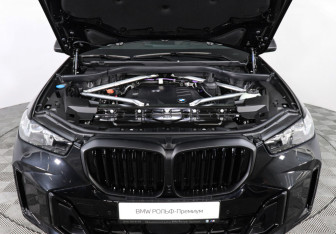 Новый BMW X5 2025 (10 фото)