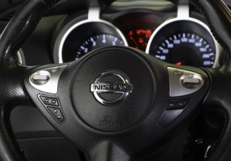Подержанный автомобиль Nissan Juke 2012 года (14 фото)