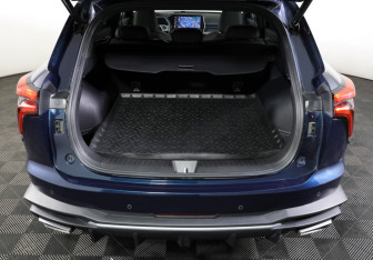 Подержанный автомобиль Haval F7 2024 года (10 фото)