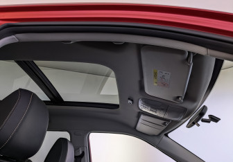 Подержанный автомобиль Москвич 3е 2023 года (23 фото)