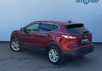 Подержанный автомобиль Nissan Qashqai 2018 года (6 фото)