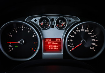 Подержанный автомобиль Ford Focus Hatchback 2010 года (17 фото)