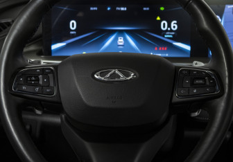 Подержанный автомобиль Chery Tiggo 8 Pro Max 2022 года (11 фото)