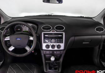 Подержанный автомобиль Ford Focus Sedan 2007 года (11 фото)