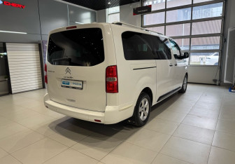 Подержанный автомобиль Citroen SpaceTourer 2019 года (4 фото)