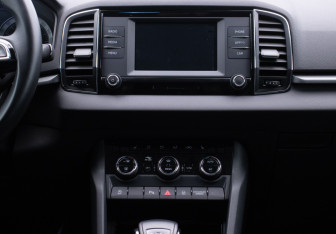 Подержанный автомобиль Skoda Karoq 2020 года (14 фото)