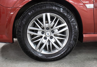 Подержанный автомобиль Opel Vectra Sedan 2006 года (21 фото)