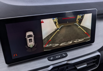 Подержанный автомобиль Geely Coolray 2023 года (27 фото)