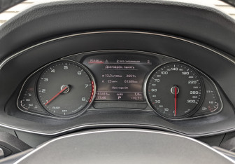 Подержанный автомобиль Audi A6 Sedan 2021 года (13 фото)