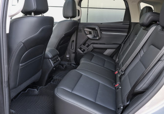 Подержанный автомобиль Haval H7 2025 года (12 фото)
