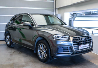 Подержанный автомобиль Audi Q5 2017 года (3 фото)