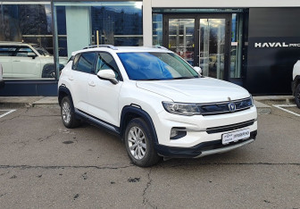 Подержанный автомобиль Changan CS35PLUS 2019 года (3 фото)