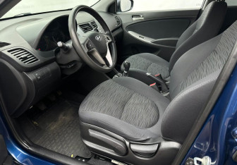 Подержанный автомобиль Hyundai Solaris Sedan 2015 года (9 фото)