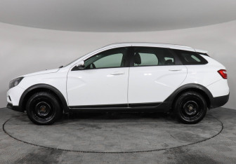 Подержанный автомобиль LADA (ВАЗ) Vesta Wagon 2018 года (8 фото)