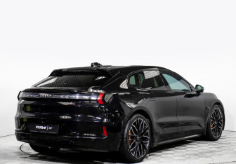 Подержанный автомобиль Zeekr 001 2023 года (5 фото)