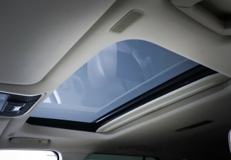 Подержанный автомобиль Toyota Land Cruiser Suv 2021 года (20 фото)