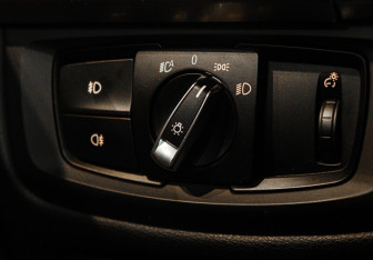 Подержанный автомобиль BMW X6 2016 года (20 фото)