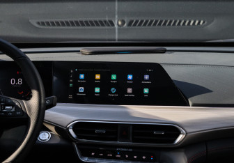 Подержанный автомобиль Changan UNI-T 2024 года (10 фото)