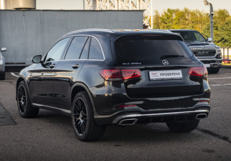 Подержанный автомобиль Mercedes-Benz GLC Coupe 2019 года (7 фото)