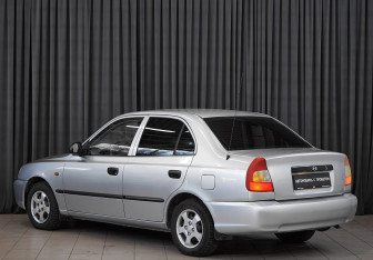 Подержанный автомобиль Hyundai Accent Sedan 2007 года (7 фото)
