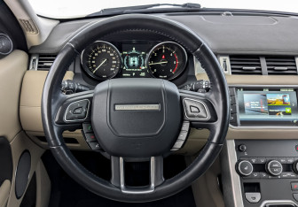 Подержанный автомобиль Land Rover Range Rover Evoque 2015 года (22 фото)