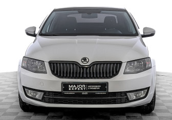 Подержанный автомобиль Skoda Octavia Liftback 2016 года (2 фото)