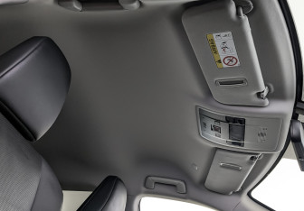 Подержанный автомобиль Lexus RX 2021 года (23 фото)