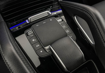 Подержанный автомобиль Mercedes-Benz GLE 2023 года (16 фото)