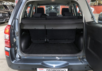 Подержанный автомобиль Suzuki Grand Vitara 2005 года (10 фото)