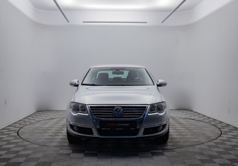 Подержанный автомобиль Volkswagen Passat Sedan 2008 года (2 фото)
