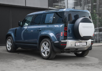 Подержанный автомобиль Land Rover Defender Suv 2020 года (6 фото)