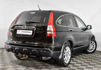 Подержанный автомобиль Honda CR-V 2008 года (4 фото)