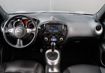 Подержанный автомобиль Nissan Juke 2012 года (11 фото)
