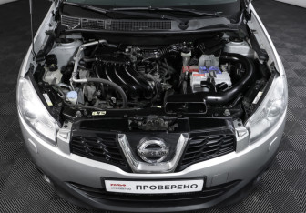 Подержанный автомобиль Nissan Qashqai 2013 года (9 фото)